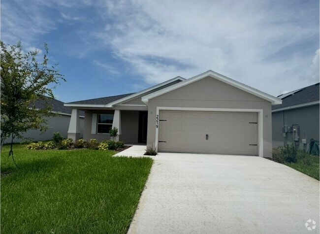 Building Photo - 2219 Sunset Way