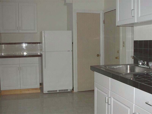 Foto del edificio - 223 Princeton St