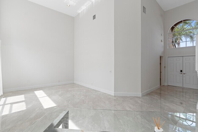 Foto del edificio - 23330 Torre Cir