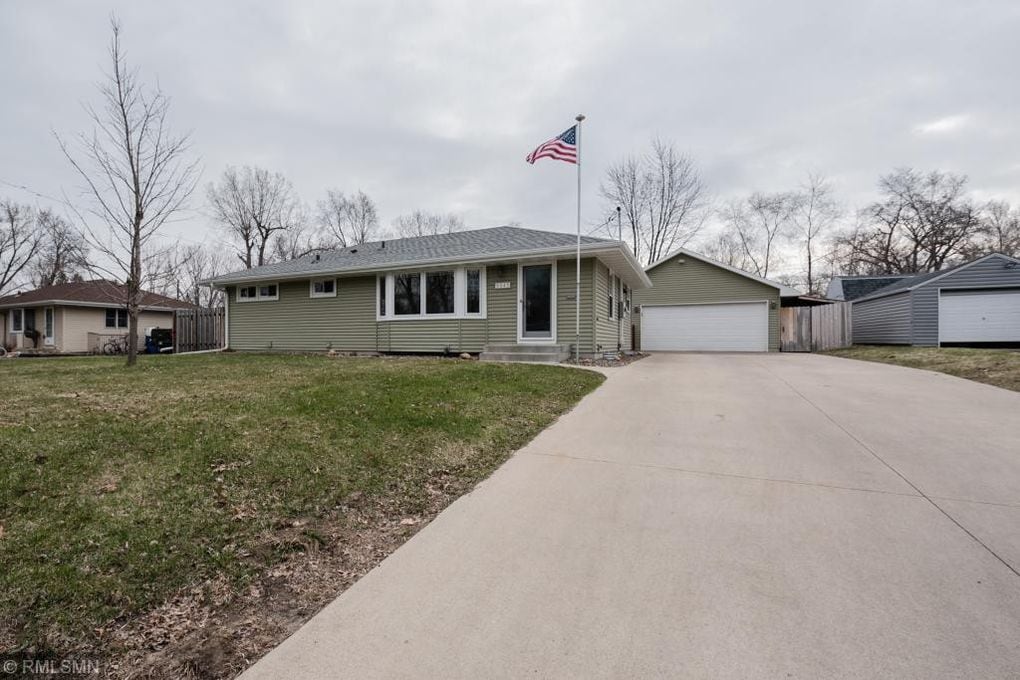 Foto principal - 9845 Pillsbury Ave S
