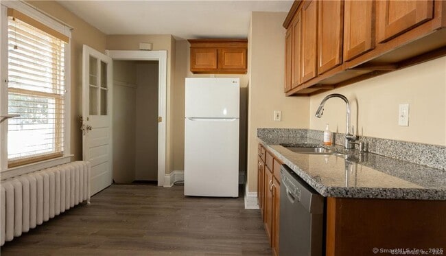 Building Photo - 748 Trout Brook Dr