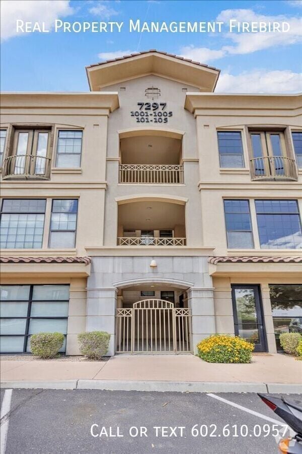 Building Photo - 7297 N Scottsdale Rd