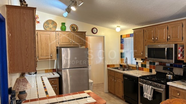 Building Photo - ?? 55+ Senior Living Community - 3 Bedroom...