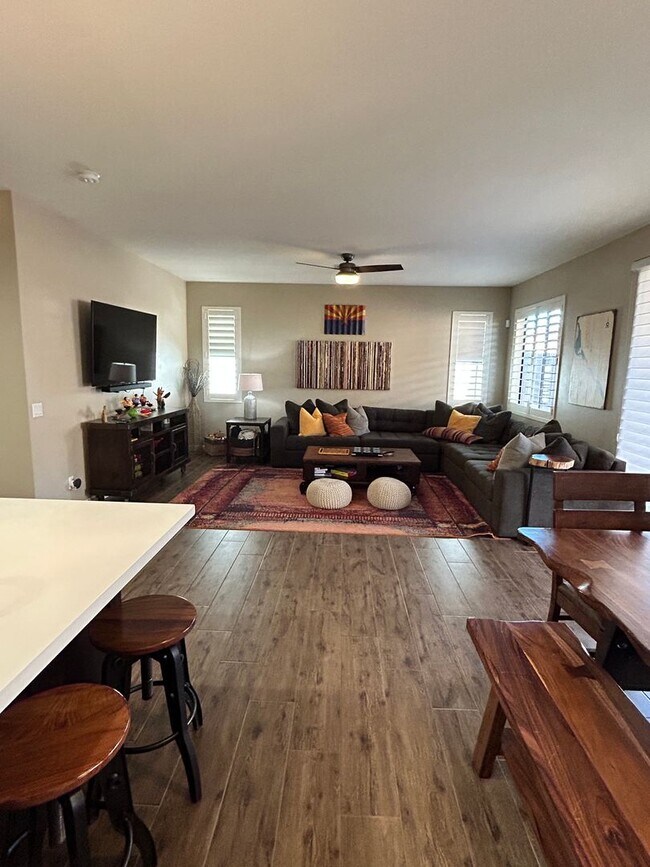 Foto del edificio - Winter Furnished Home!