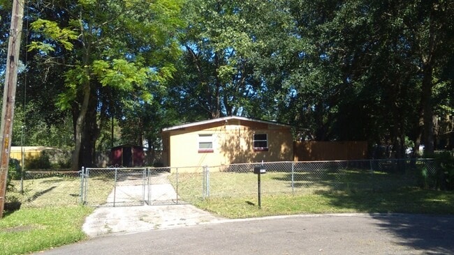 Photo - 6979 Muffet Ct House