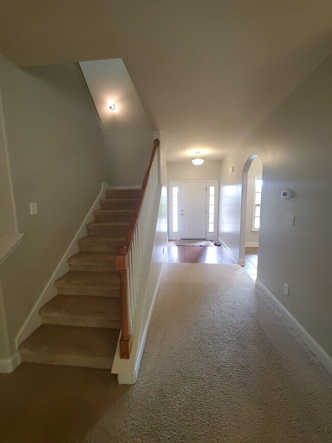 Foto del edificio - 6801 Wintercrest Way SE