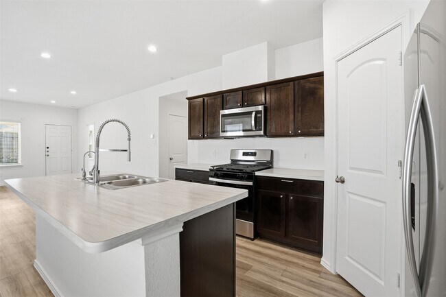 Foto del edificio - 12214 Ridge River Ln