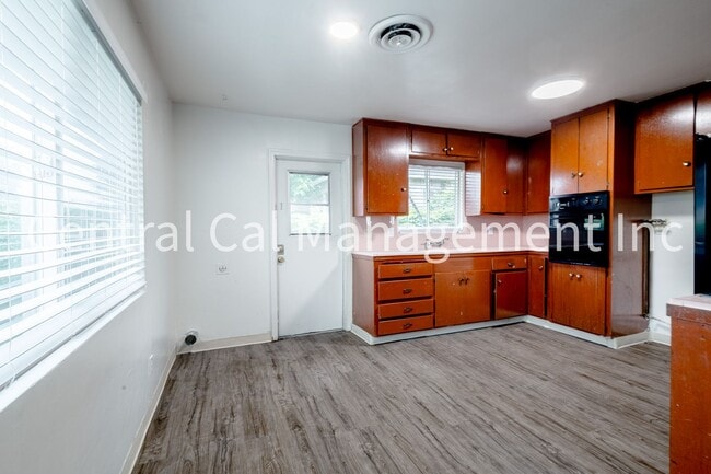 Foto del edificio - 2000-2004 Bank St