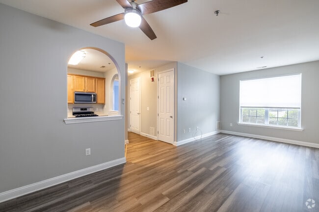 1BR, 1.5BA - 816SF - The Andover - Living Room - Warren Heights