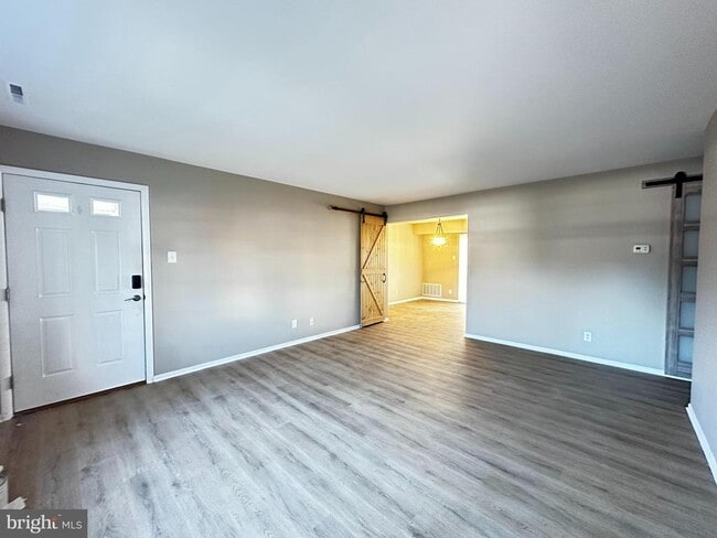 Building Photo - 42 Michael Rd