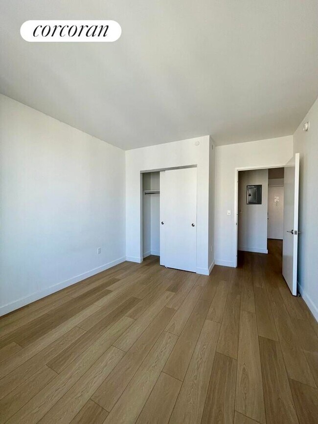 Foto del edificio - 550 W 45th St