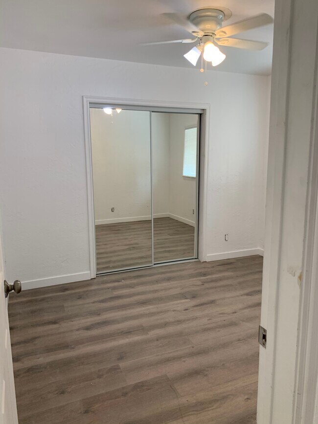 Bedroom 2 - 1016 S Westlake Ave