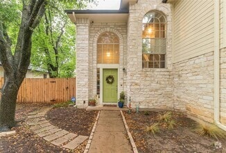 Building Photo - 2912 Feathercrest Dr