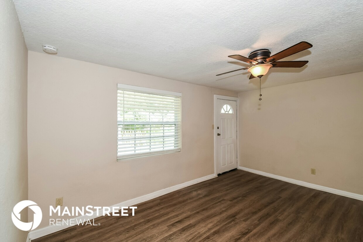 Foto principal - 9155 5th Ave
