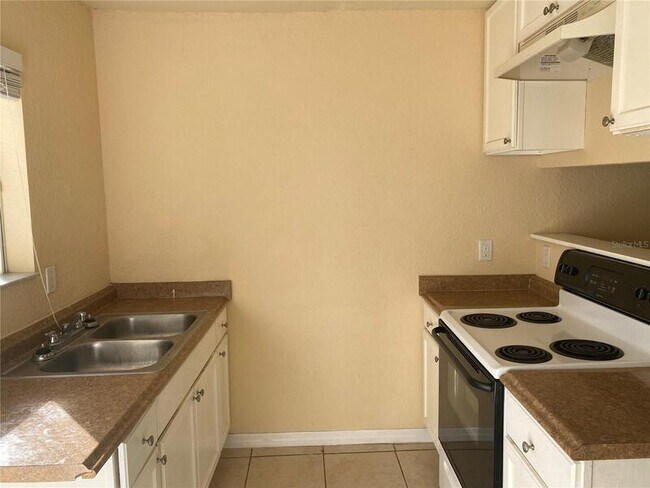 Foto del edificio - 222 E Cypress St