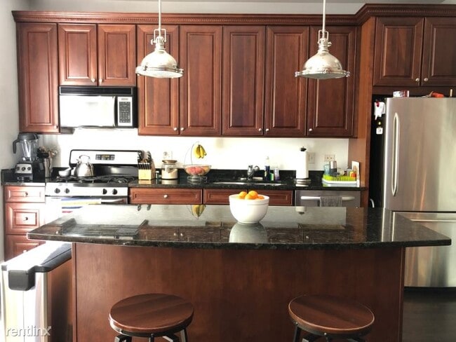 Building Photo - 3 br, 2 bath Condo - 1704 N Wells St 2 Unit 2