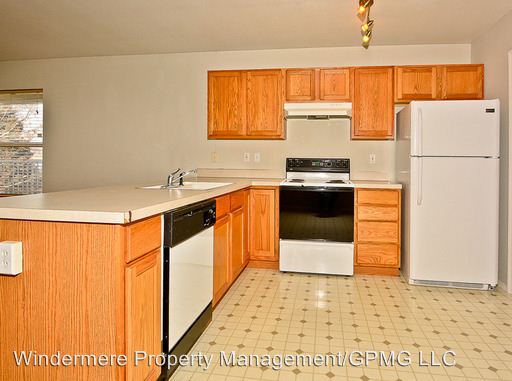 Foto del edificio - 8875 W Irving St