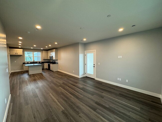 Photo - Brand new Townhome in Daybreak!