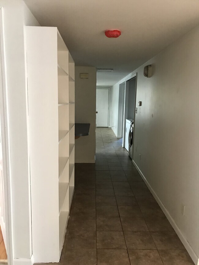 Foto del edificio - 906 W Mill St
