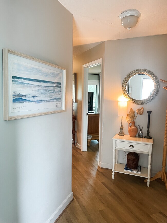 Foto del edificio - 515 N Windward Dr