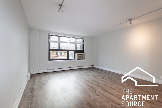 Foto del edificio - 445 W Wellington Ave