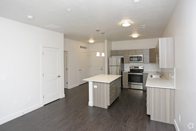 LIVING ROOM - Haxton