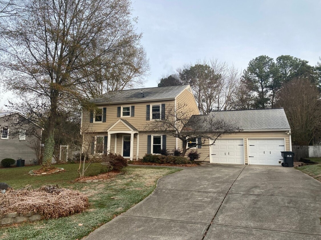 Primary Photo - Beautiful 4-Bedroom Home in Highly Desirable Candlewyck Community