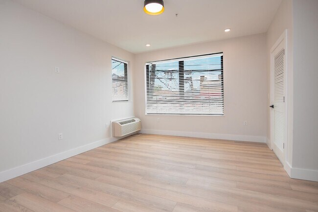 Foto del edificio - 6710 Park Ave