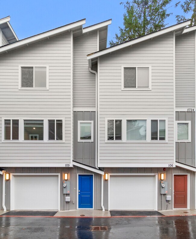 Building Photo - 5724 Sterling Ave