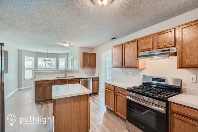 Foto del edificio - 308 Quinn Ct, McDonough, GA, 30252