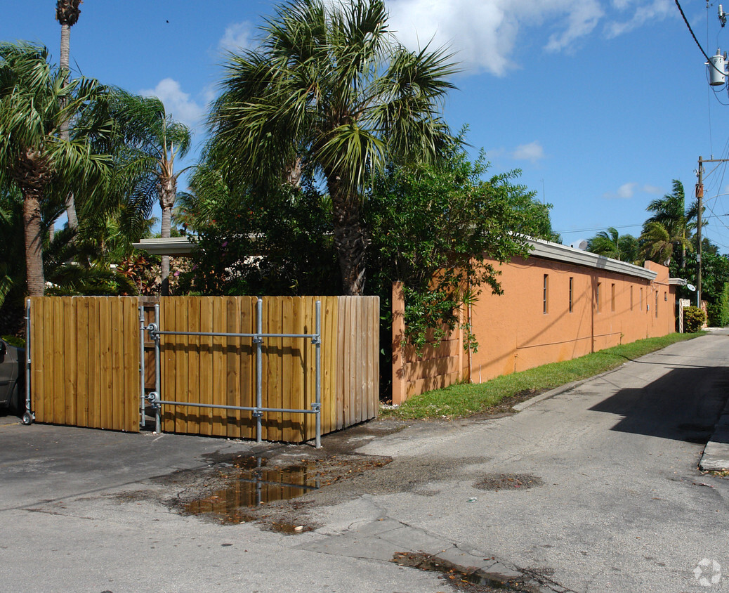 Primary Photo - Bernard Apartments