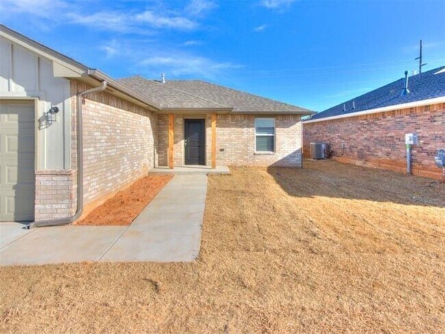 Foto del edificio - 1702 Highland Loop