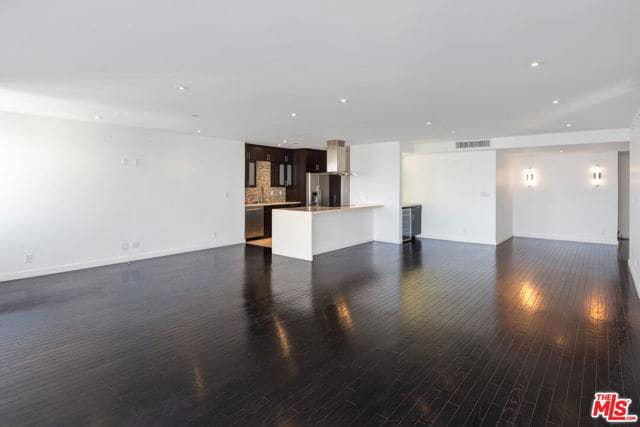 Building Photo - 865 Comstock Avenue Apt #18c, Los Angeles,...