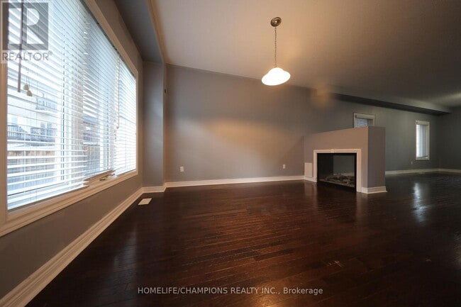 Building Photo - 1524 Bruny Ave