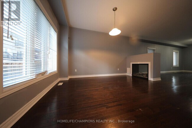 Photo du bâtiment - 1524 Bruny Ave
