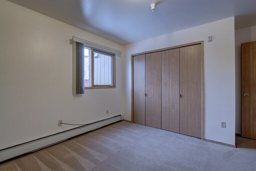 Fotografía del edificio - 9701 Vanguard Dr