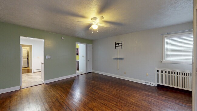 Living Room 2nd View - 2621 Fairmount Pky