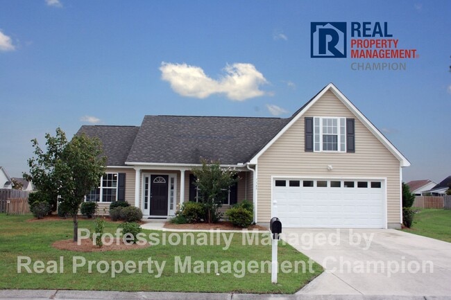 Welcoming Home in Courtney Pines w/Fenced Yard - Welcoming Home in Courtney Pines w/Fenced Yard