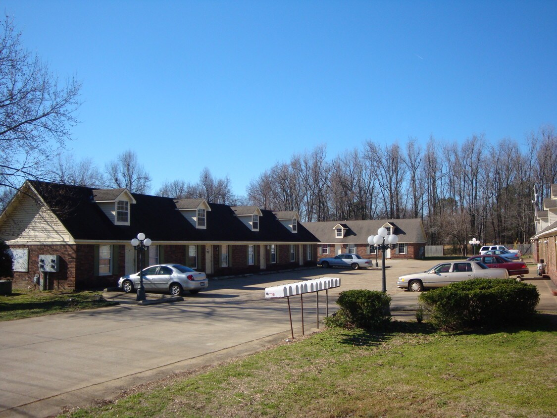 1311 N Church St Unit I, Jonesboro, AR 72401 Apartments in Jonesboro