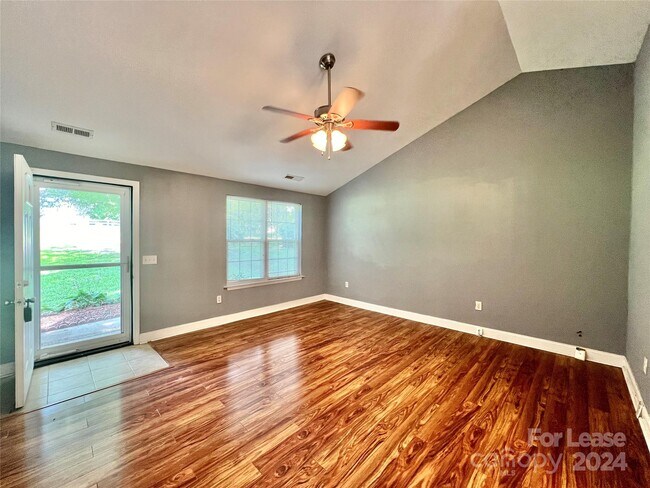 Building Photo - 2113 Waxhaw Indian Trail Rd
