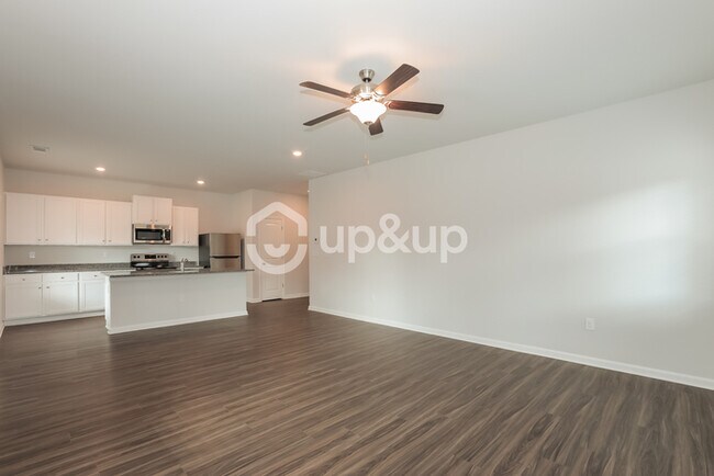 Foto del edificio - Fantastic 4bd/2.5ba home! Coming soon!