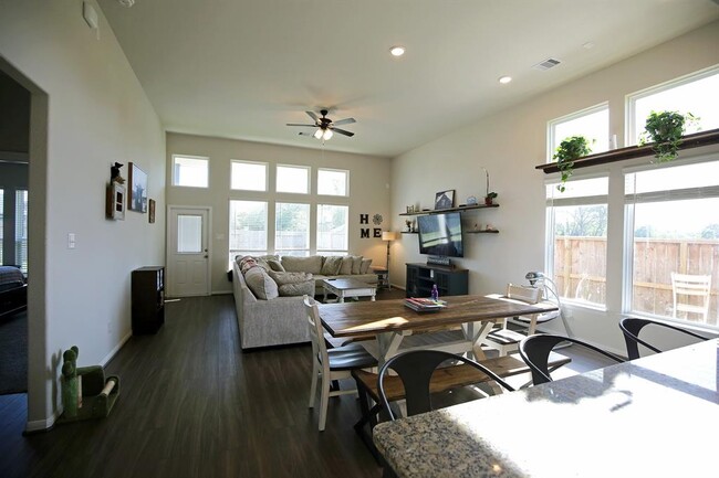 Foto del edificio - 12139 Wooden Mill Ln