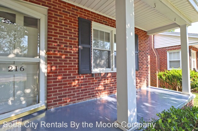 Building Photo - 3 br, 1 bath House - 216 South Holly Street
