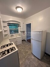 Building Photo - 724 W South St