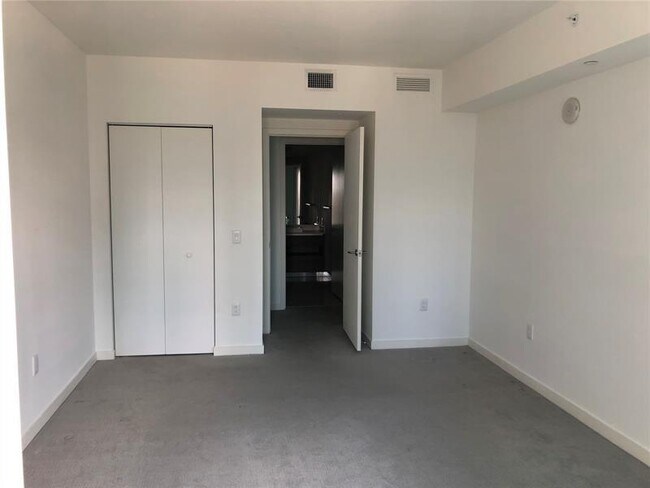 Foto del edificio - 1100 S Miami Ave