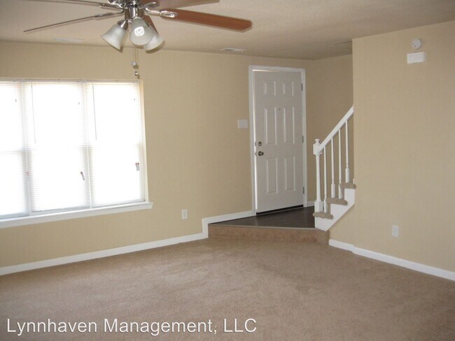 Building Photo - 3 br, 1.5 bath House - 5323 Grand Lake Cres