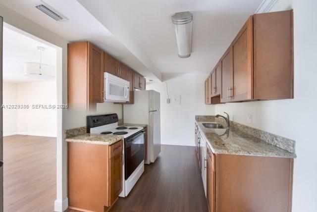 Building Photo - 7747 SW 86th St
