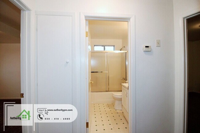 Foto del edificio - 1108 3rd St