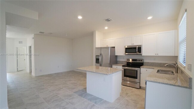 Foto del edificio - 11265 SW 249th St