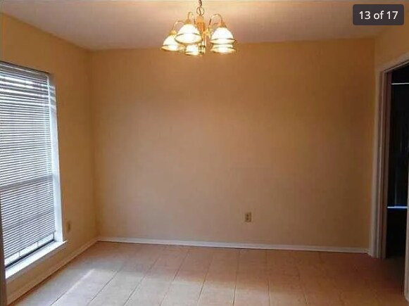 Building Photo - 2637 Green Oaks Dr